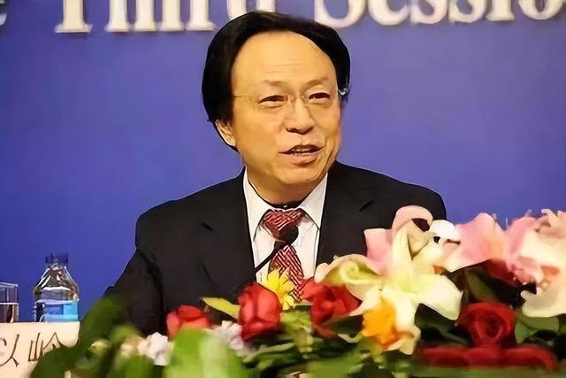 完全变态的昆虫幼虫叫什么_为什么虫子变态后只能活几天_完全变态的昆虫会蜕皮吗