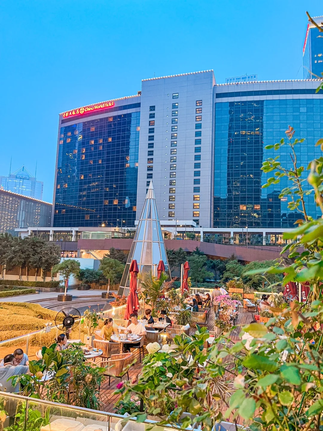 南宁国贸有什么店_南宁国贸桌游吧_在南宁国贸开桌游吧好吗